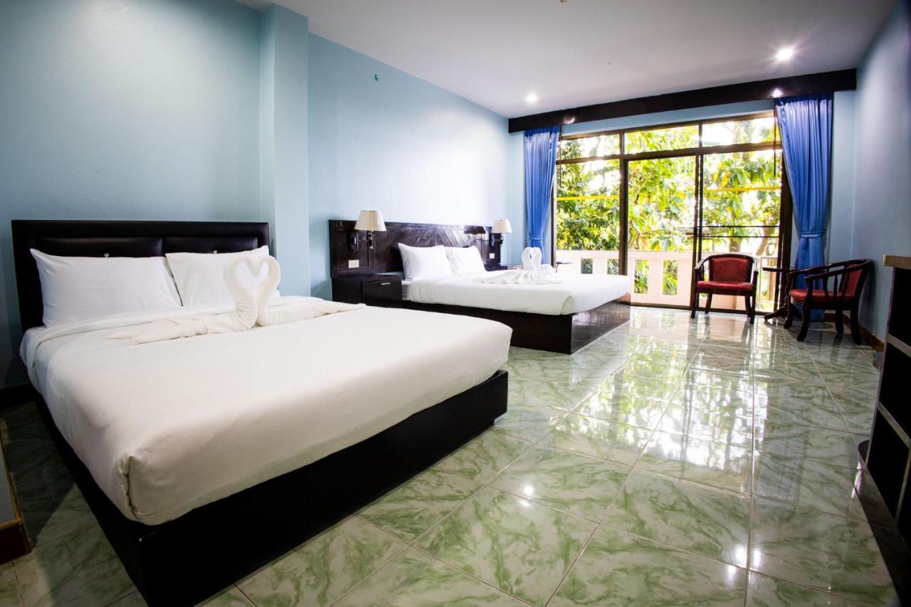 Riviera Patong Hotel Екстериор снимка